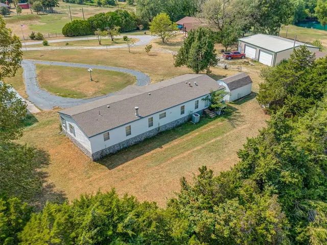 Photo 2 — 16099 Rolling Hills Road 1/2, Yukon, OK 73099