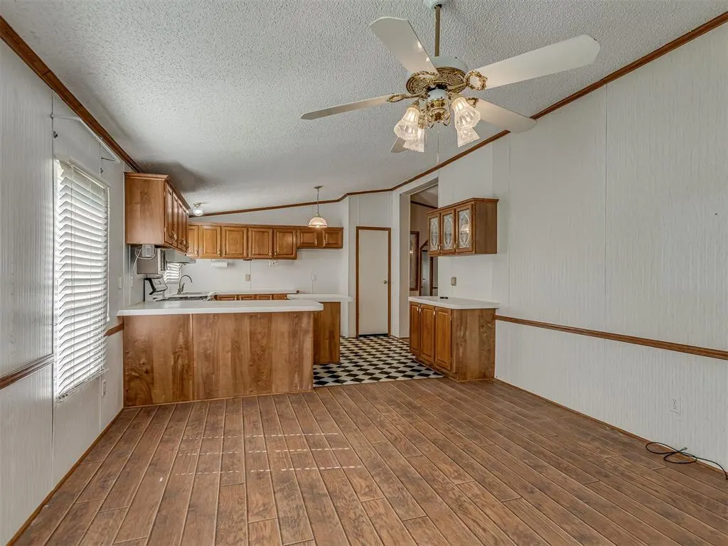 Photo 9 — 16099 Rolling Hills Road 1/2, Yukon, OK 73099