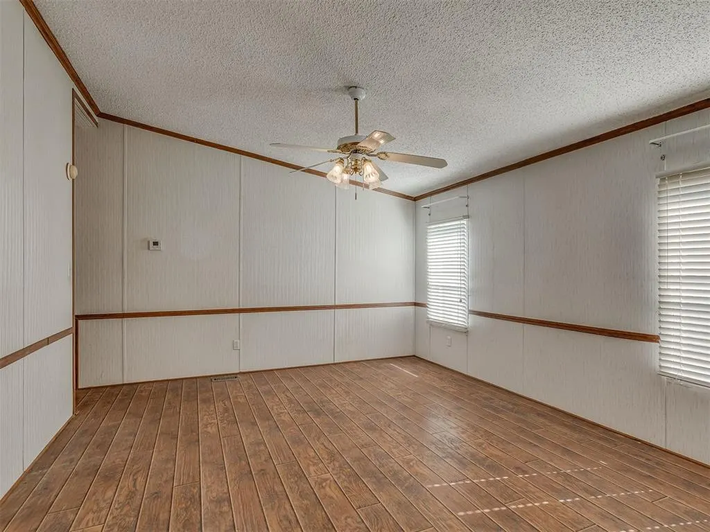 Photo 12 — 16099 Rolling Hills Road 1/2, Yukon, OK 73099