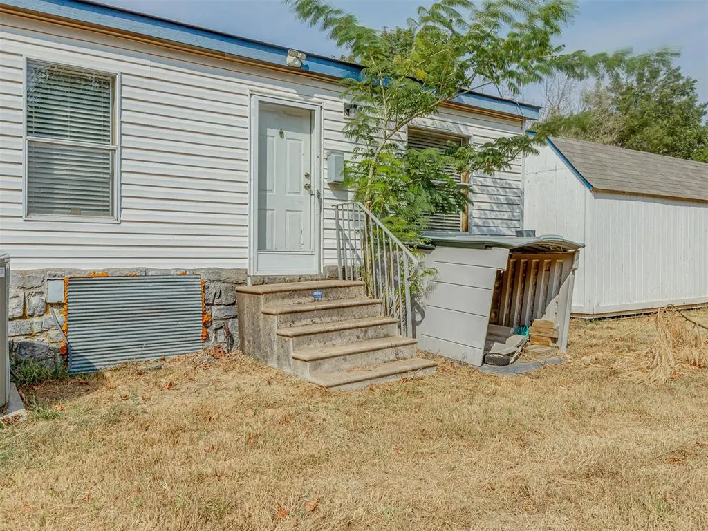 Photo 35 — 16099 Rolling Hills Road 1/2, Yukon, OK 73099