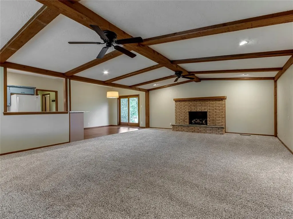 Photo 6 — 3555 E Imhoff Road, Norman, OK 73026
