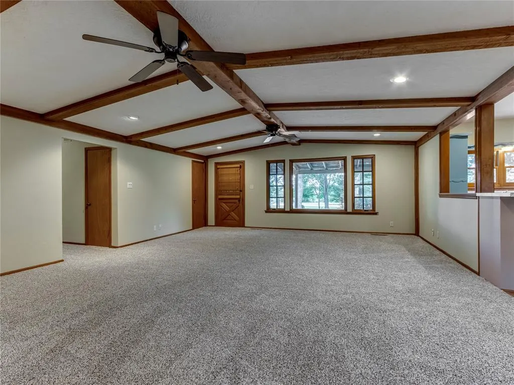 Photo 7 — 3555 E Imhoff Road, Norman, OK 73026