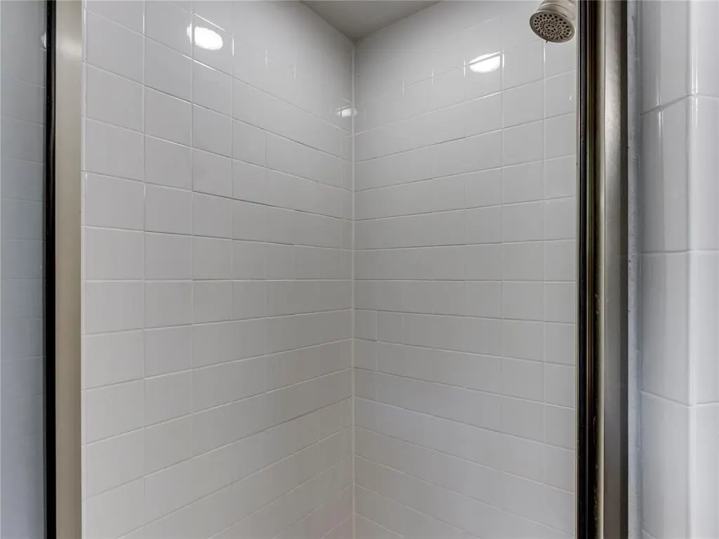 Photo 24 — 3555 E Imhoff Road, Norman, OK 73026