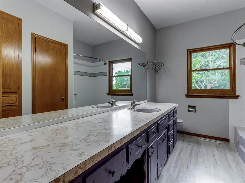 Photo 30 — 3555 E Imhoff Road, Norman, OK 73026