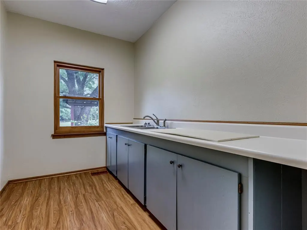 Photo 33 — 3555 E Imhoff Road, Norman, OK 73026