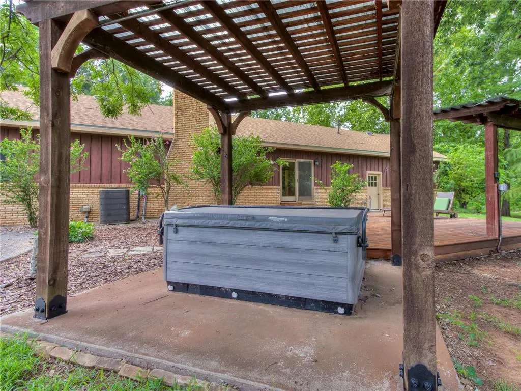 Photo 39 — 3555 E Imhoff Road, Norman, OK 73026