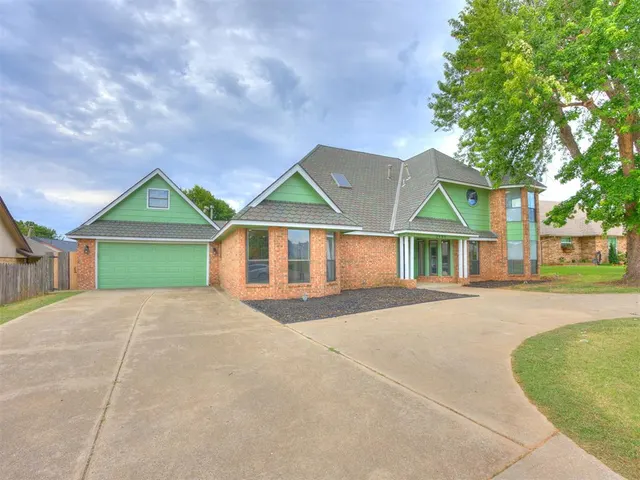 Photo 2 — 2608 SW 107th Street, Oklahoma City, OK 73170