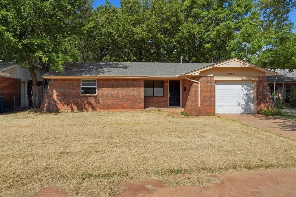 Photo 2 — 5217 Brookdale Drive, Oklahoma City, OK 73135
