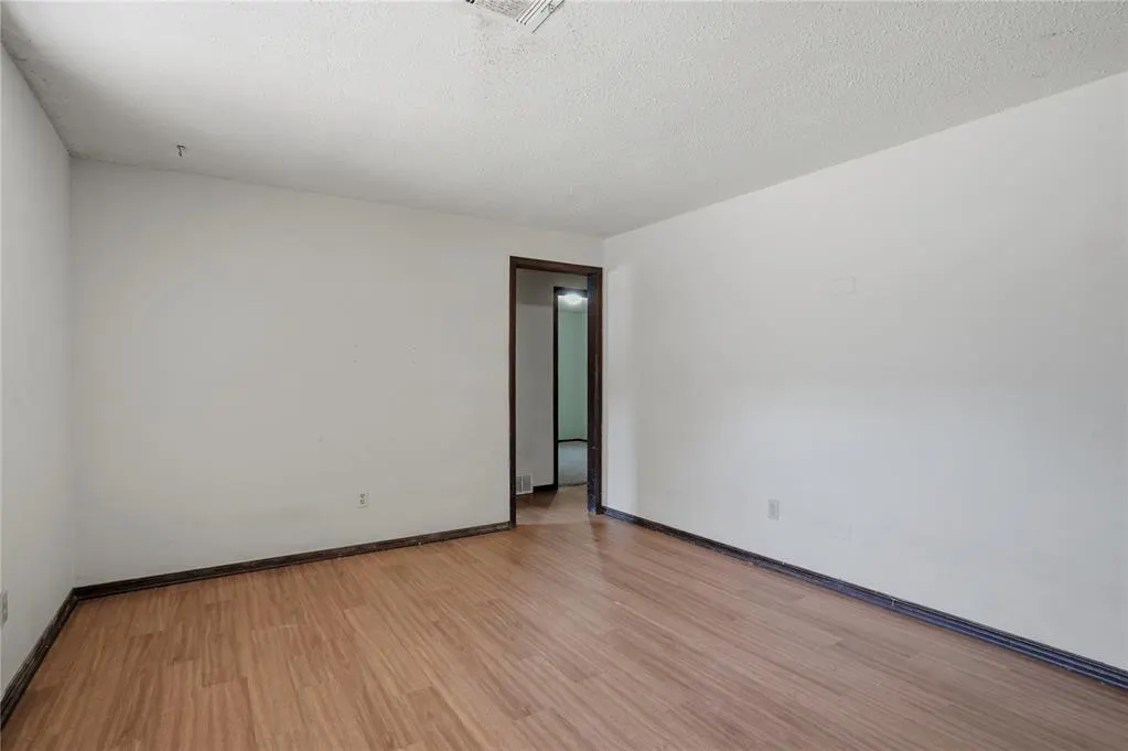 Photo 4 — 5217 Brookdale Drive, Oklahoma City, OK 73135