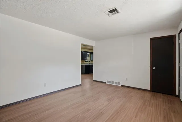 Photo 7 — 5217 Brookdale Drive, Oklahoma City, OK 73135