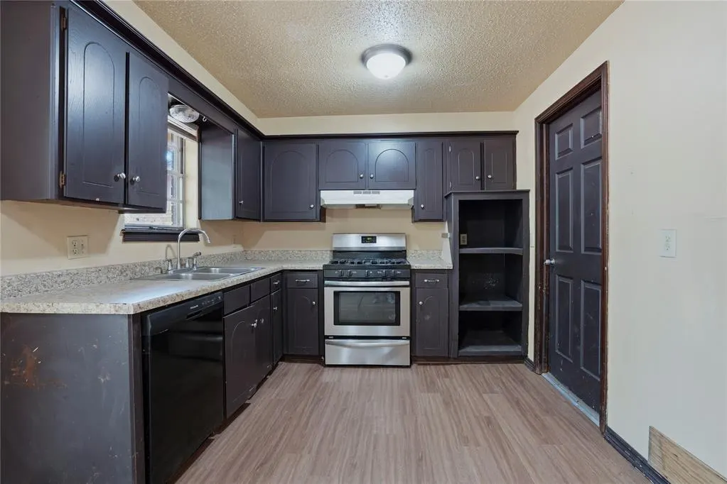 Photo 10 — 5217 Brookdale Drive, Oklahoma City, OK 73135