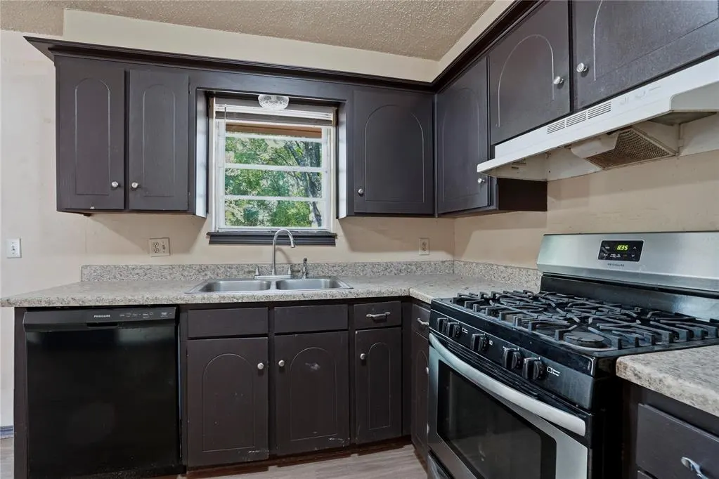 Photo 12 — 5217 Brookdale Drive, Oklahoma City, OK 73135