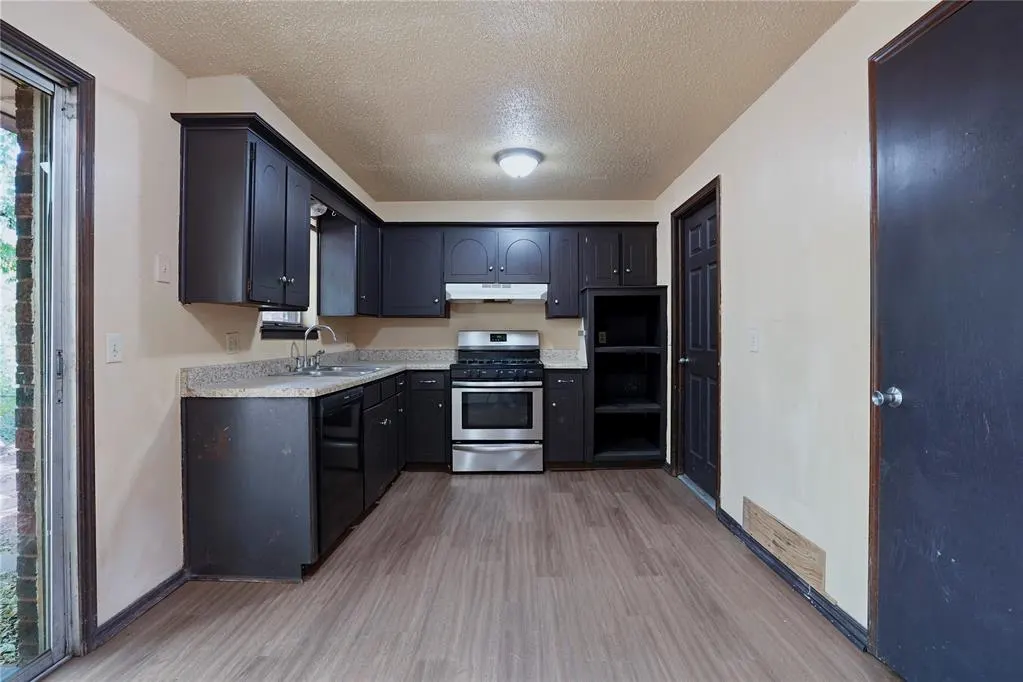 Photo 14 — 5217 Brookdale Drive, Oklahoma City, OK 73135