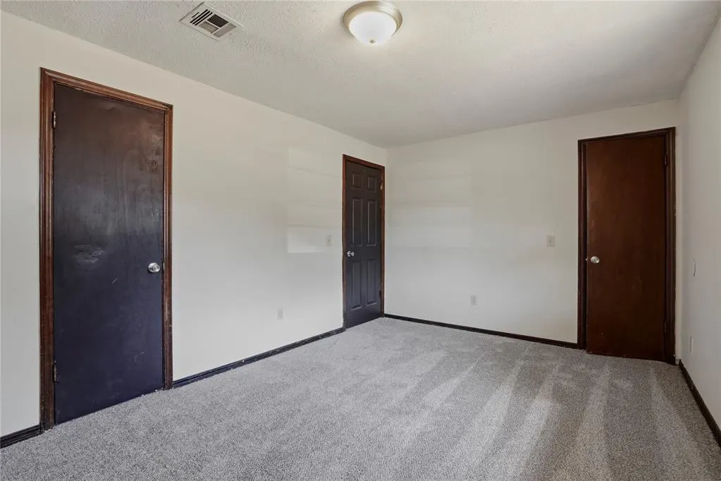 Photo 16 — 5217 Brookdale Drive, Oklahoma City, OK 73135