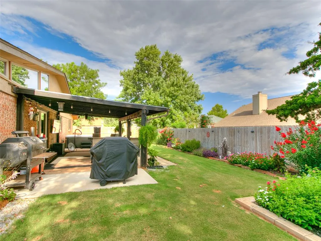 Photo 6 — 7921 NW 101st Street, Oklahoma City, OK 73162