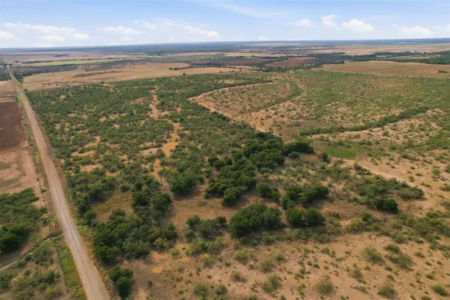 Photo 8 — 1850 N County Road, Eldorado, OK 73537