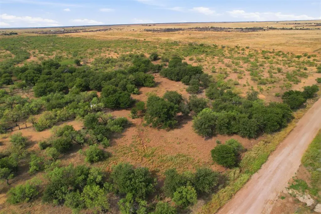 Photo 10 — 1850 N County Road, Eldorado, OK 73537