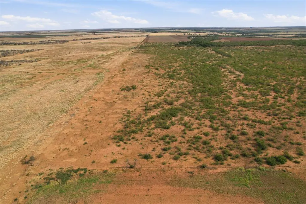 Photo 13 — 1850 N County Road, Eldorado, OK 73537