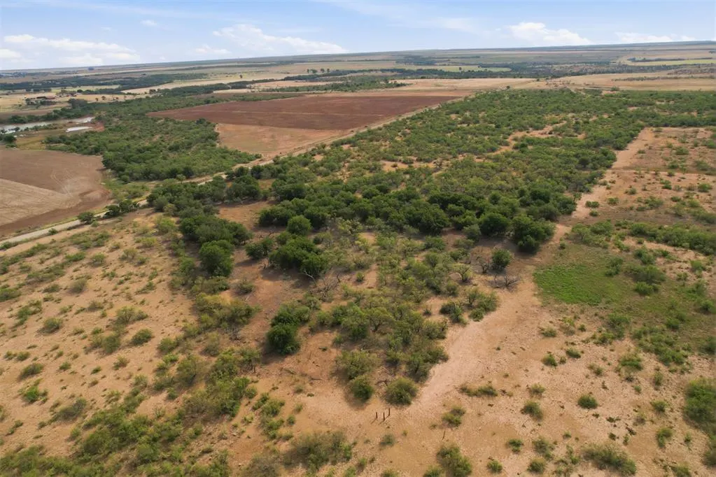 Photo 16 — 1850 N County Road, Eldorado, OK 73537