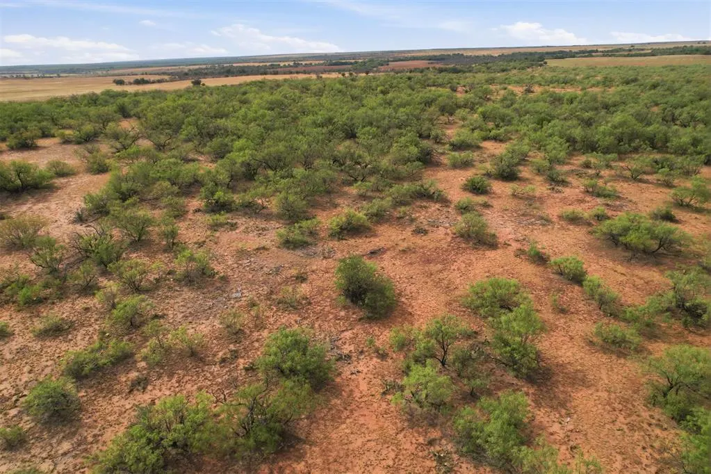 Photo 27 — 1850 N County Road, Eldorado, OK 73537