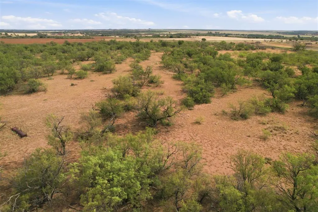 Photo 28 — 1850 N County Road, Eldorado, OK 73537