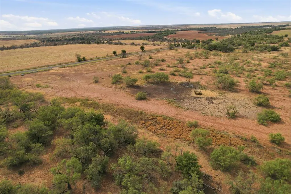 Photo 29 — 1850 N County Road, Eldorado, OK 73537