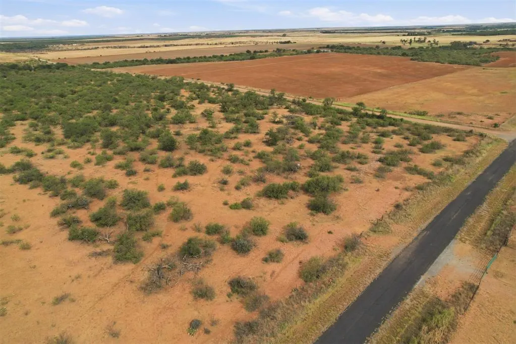 Photo 34 — 1850 N County Road, Eldorado, OK 73537