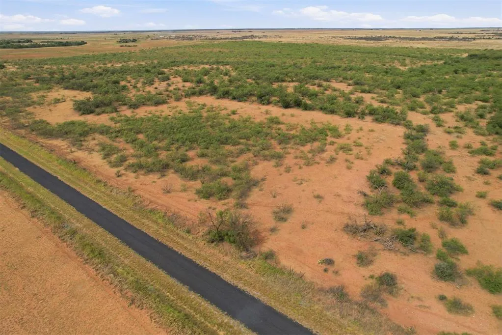 Photo 35 — 1850 N County Road, Eldorado, OK 73537