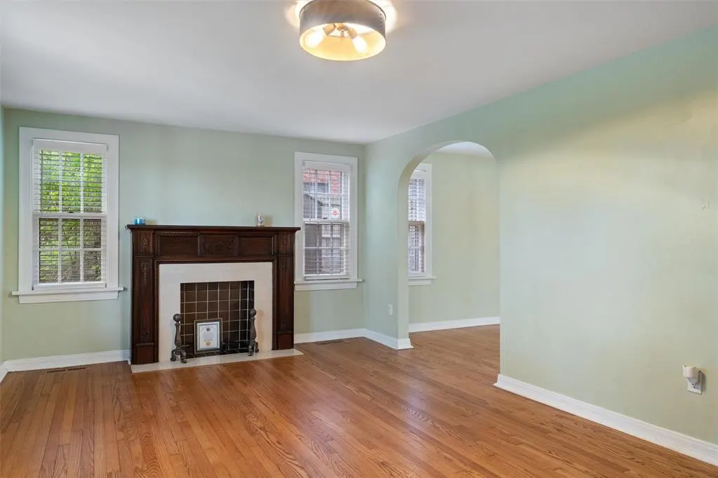 Photo 2 — 212 NW 36th Street, Oklahoma City, OK 73118