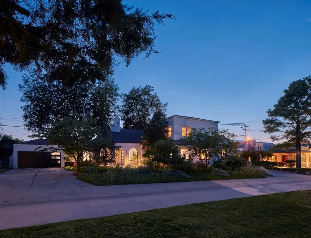 Photo 4 — 2116 Carey Place, Oklahoma City, OK 73106