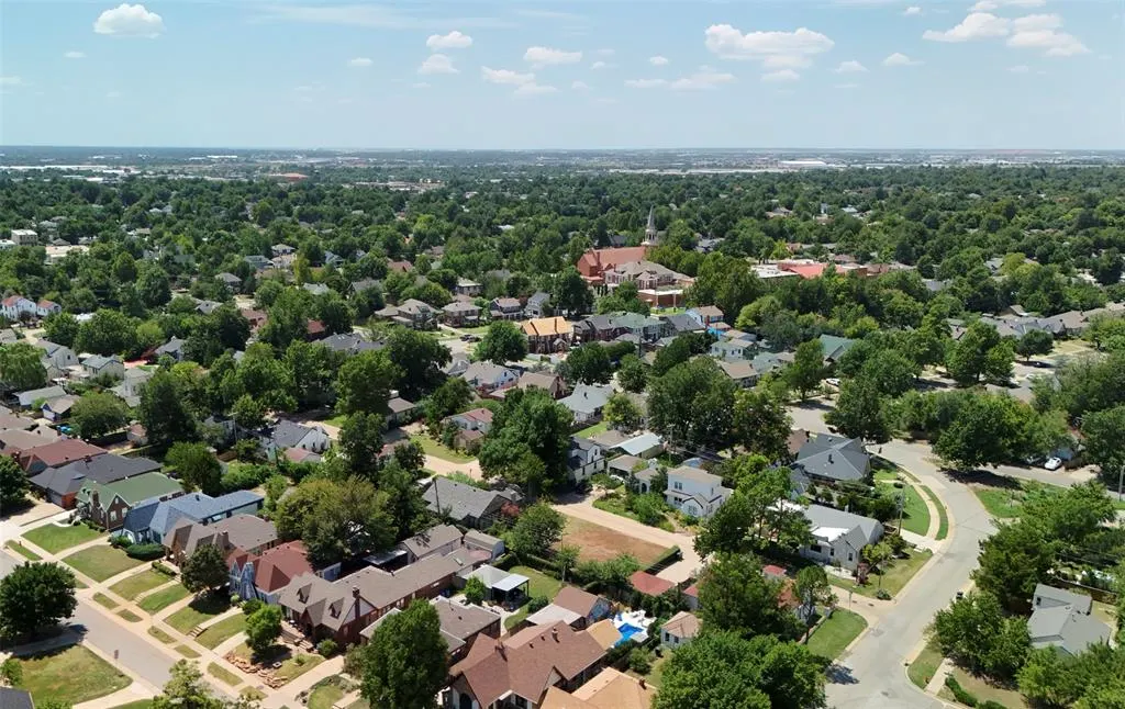 Photo 12 — 2116 Carey Place, Oklahoma City, OK 73106