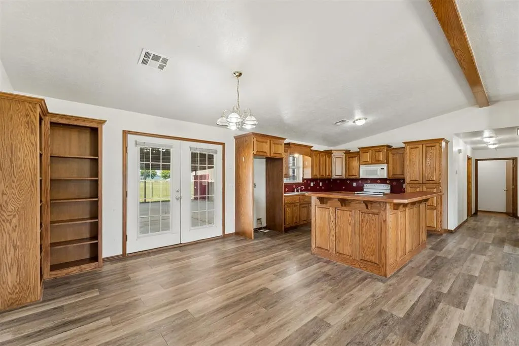 Front exterior — 107 Cottonwood Road, Davis, OK 73030