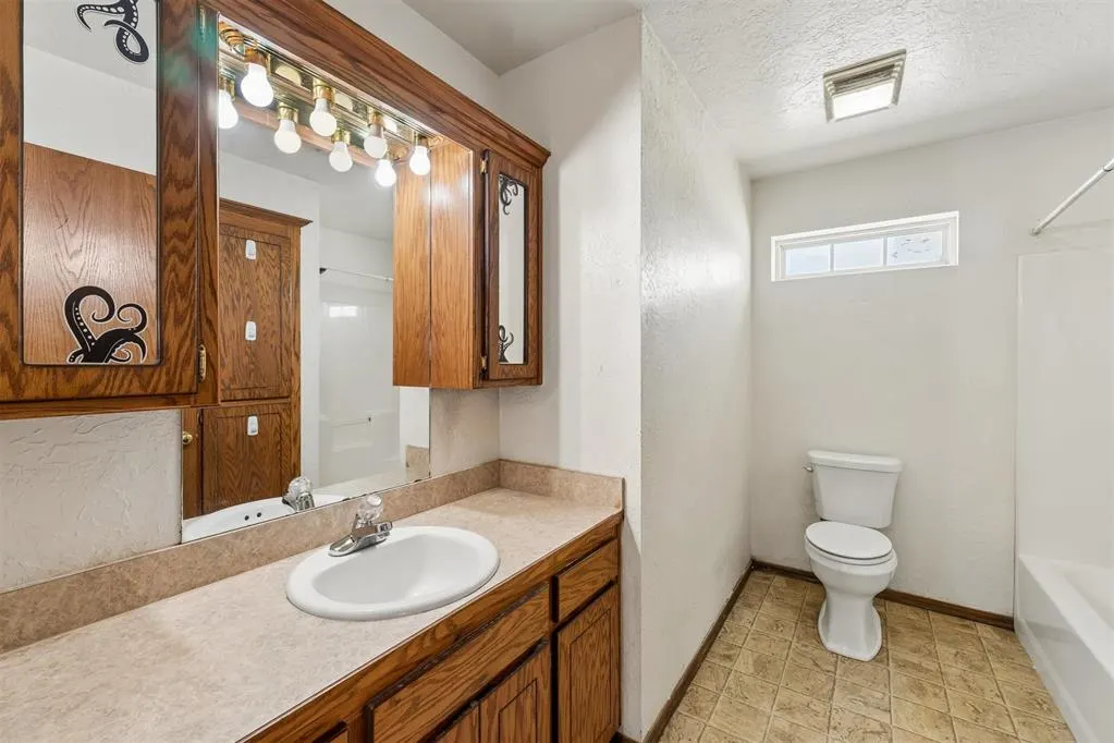 Photo 6 — 107 Cottonwood Road, Davis, OK 73030