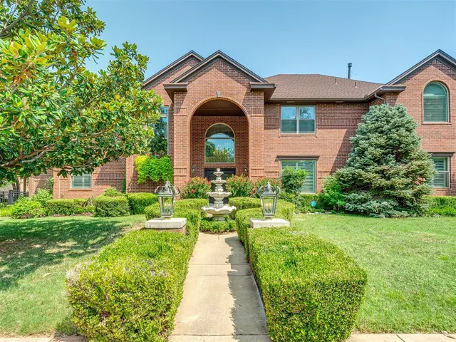 Photo 2 — 533 Hollowdale, Edmond, OK 73003