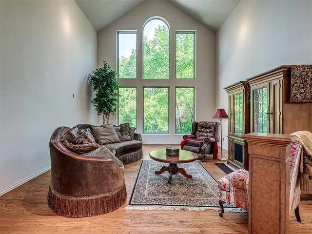 Photo 8 — 533 Hollowdale, Edmond, OK 73003