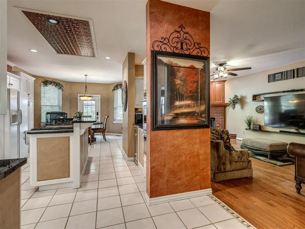 Photo 11 — 533 Hollowdale, Edmond, OK 73003