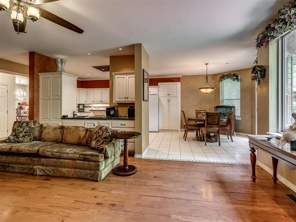 Photo 15 — 533 Hollowdale, Edmond, OK 73003