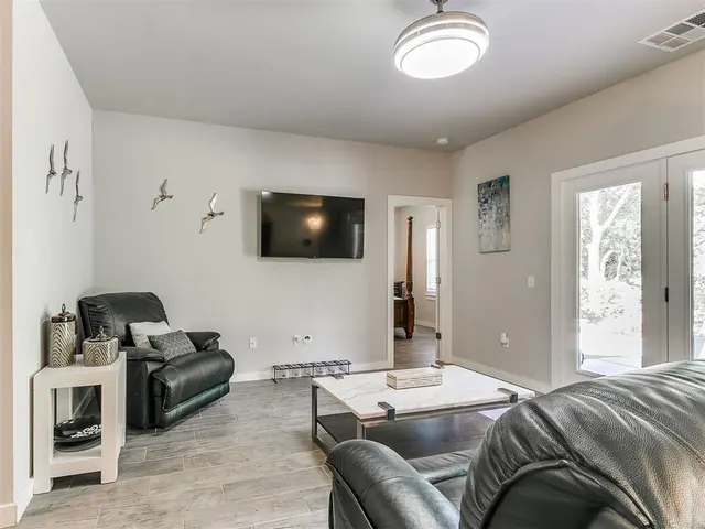 Photo 6 — 9896 Abington Circle, Edmond, OK 73025