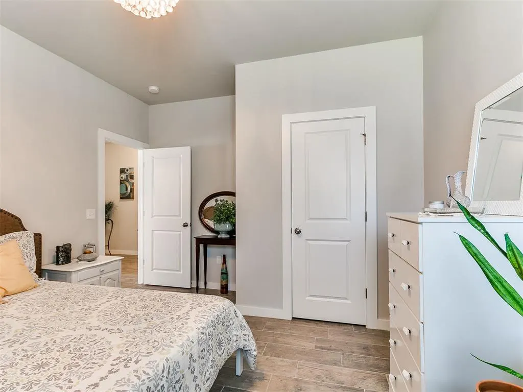 Photo 15 — 9896 Abington Circle, Edmond, OK 73025