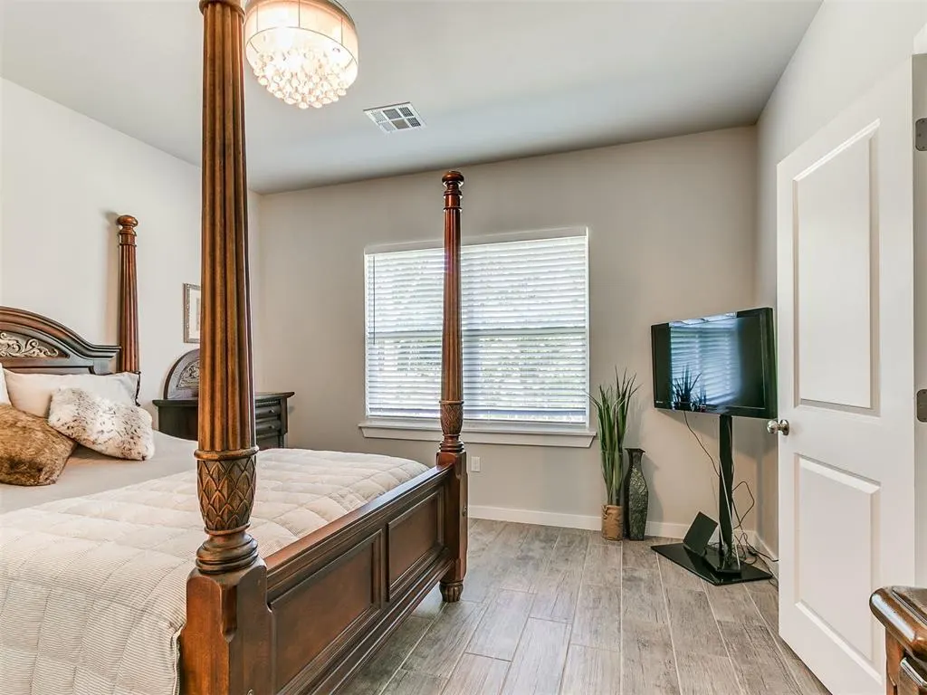 Photo 21 — 9896 Abington Circle, Edmond, OK 73025