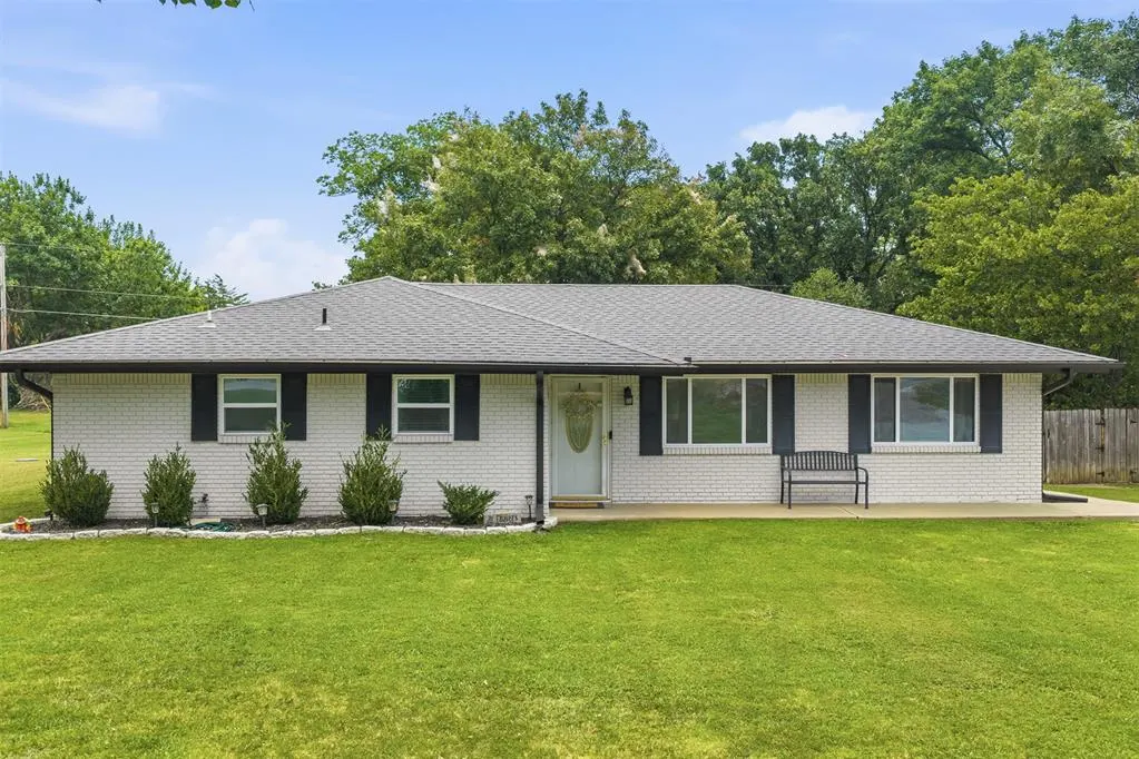 Front exterior — 430 N Main Street, Ada, OK 74820