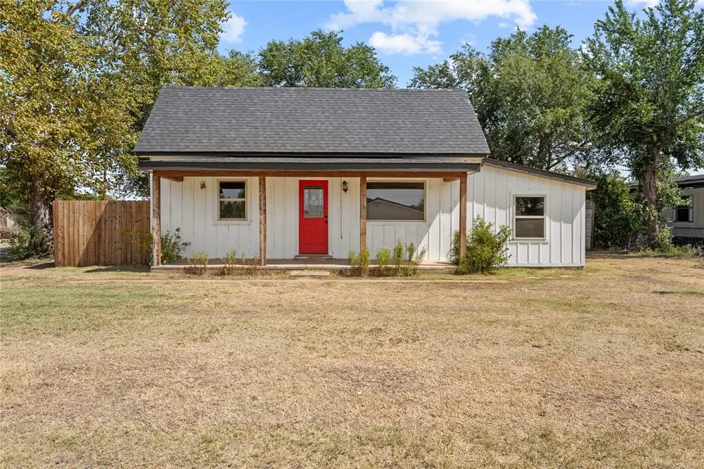 Front exterior — 103 E Ash Street, Carnegie, OK 73015