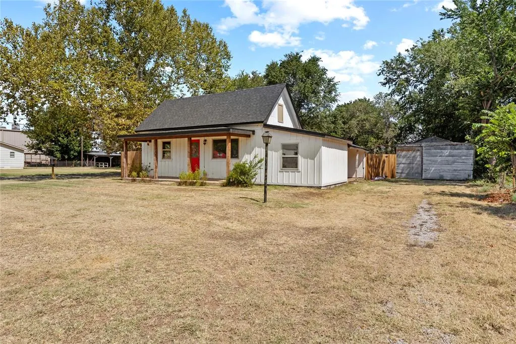 Photo 3 — 103 E Ash Street, Carnegie, OK 73015