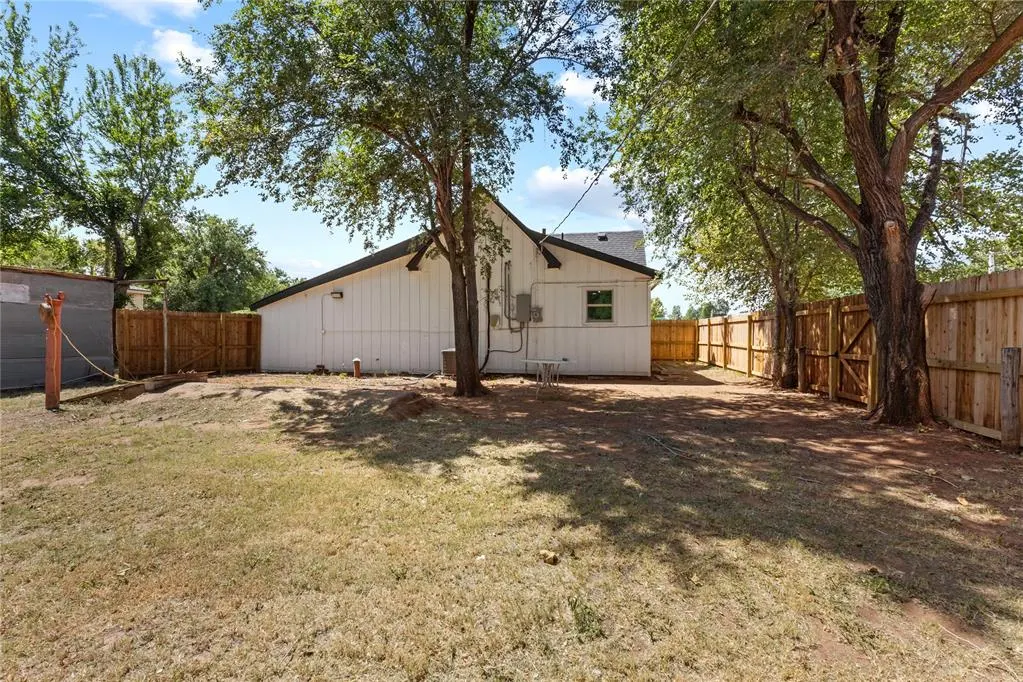 Photo 27 — 103 E Ash Street, Carnegie, OK 73015