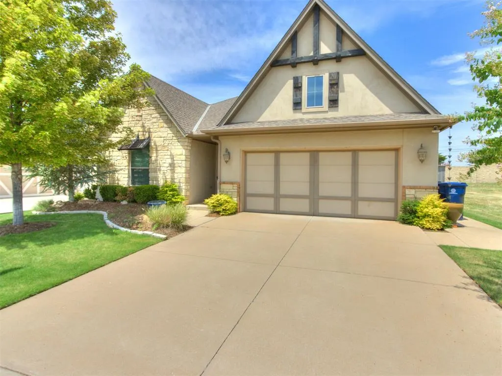 Front exterior — 7613 NW 136th Terrace, Oklahoma City, OK 73142