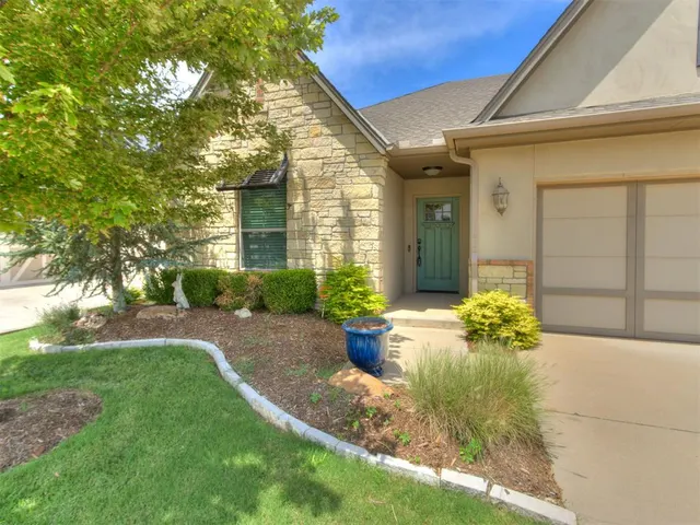 Photo 3 — 7613 NW 136th Terrace, Oklahoma City, OK 73142