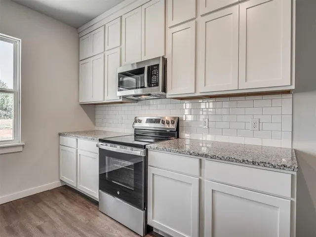 Photo 8 — 6404 E Cowboy Trail Way, Stillwater, OK 74075