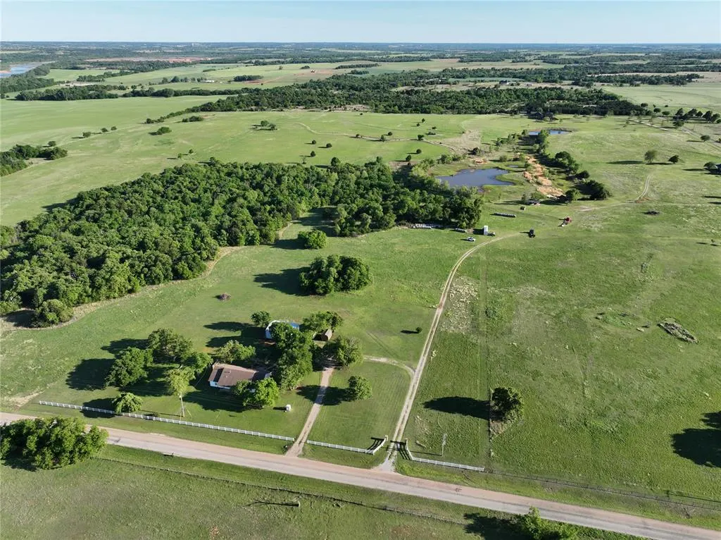 Photo 7 — 1201 W County Road 72 Drive 2, Guthrie, OK 73044