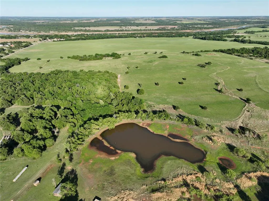 Photo 9 — 1201 W County Road 72 Drive 2, Guthrie, OK 73044