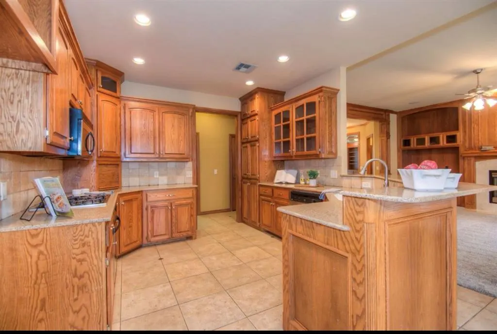 Photo 9 — 1708 NW 182nd Drive, Edmond, OK 73012
